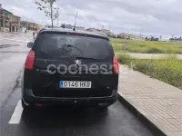 Usado Peugeot 5008 112 CV (82 kW) 2012 Negro Monovolumen