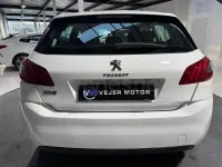 Usado Peugeot 308 Active 100 CV (73 kW) 2020 Blanco Berlina
