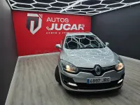 Usado Renault Mégane GrandTour Business 110 CV (80 kW) 2016 Gris / plata Familiar