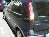 Usado Opel Corsa Enjoy 75 CV (55 kW) 2004 Negro Utilitario