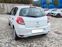 Usado Renault Clio IV 75 CV (55 kW) 2012 Blanco Berlina