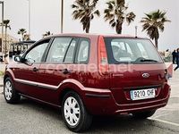 Usado Ford Fusion Trend 68 CV (50 kW) 2003 Violeta / lila Utilitario