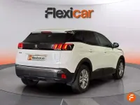 Usado Peugeot 3008 Active 131 CV (96 kW) 2019 Blanco SUV
