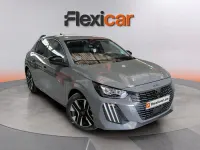 Usado Peugeot 208 Allure 101 CV (74 kW) 2025 Gris Utilitario