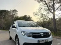 Usado Dacia Sandero Lauréate 90 CV (66 kW) 2017 Blanco Berlina