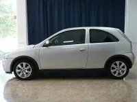 Usado Opel Corsa Sport 100 CV (73 kW) 2005 Gris / plata Utilitario