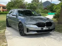 Usado BMW 520 Comfort Edition 190 CV (139 kW) 2023 Gris / plata Familiar
