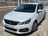 Usado Peugeot 308 Allure 100 CV (73 kW) 2020 Blanco Berlina