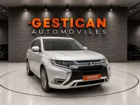 Usado Mitsubishi Outlander P-HEV 224 CV (164 kW) 2021 Blanco SUV