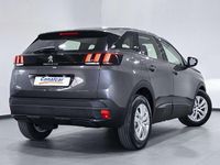 Usado Peugeot 3008 Active 120 CV (88 kW) 2022 Plateado Monovolumen