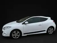 Usado Renault Mégane Dynamique 131 CV (96 kW) 2010 Blanco Coupe