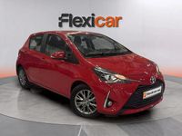 Usado Toyota Yaris Active 69 CV (50 kW) 2018 Rojo Berlina