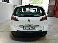 Usado Renault Scénic III Dynamique 110 CV (80 kW) 2012 Blanco Monovolumen
