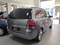 Usado Opel Zafira Cosmo 120 CV (88 kW) 2005 Gris / plata Monovolumen