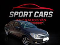 Usado Opel Astra Edition 110 CV (80 kW) 2011 Gris / plata Berlina