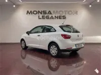 Käytetty Seat Ibiza 60 HP (44 kW) 2010 Valkoinen Sedan