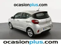 Usado Hyundai i10 67 CV (49 kW) 2021 Gris Utilitario