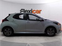 Usado Toyota Yaris Hybrid Active 116 CV (85 kW) 2024 Blanco Berlina