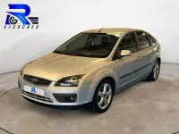 Usado Ford Focus Sport 115 CV (84 kW) 2005 Gris / plata Berlina