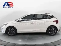 Usado Hyundai i20 84 CV (61 kW) 2021 Blanco Utilitario