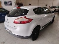 Begagnad Renault Mégane Expression 110 HK (80 kW) 2013 Vit Sedan