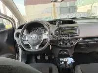Usado Toyota Yaris City 69 CV (50 kW) 2014 Blanco Utilitario