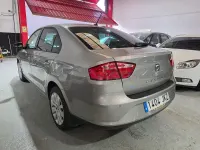 Usado Seat Toledo Style 125 CV (91 kW) 2016 Gris / plata Utilitario