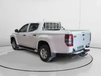 Usado Mitsubishi L200 150 CV (110 kW) 2021 Blanco Pickup/Camioneta