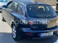 Usado Mazda 3 Active 109 CV (80 kW) 2005 Negro Berlina