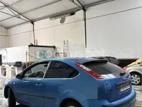 Usado Ford Focus Sport 115 CV (84 kW) 2006 Azul Berlina