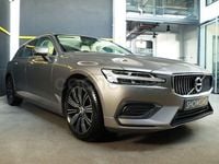 Usado Volvo V60 Inscription 197 CV (144 kW) 2022 Gris / plata Familiar