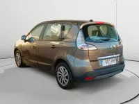 Usado Renault Scénic III Dynamique 110 CV (80 kW) 2013 Gris Monovolumen