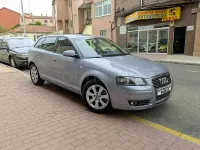 Usado Audi A3 Sportback Ambiente 105 CV (77 kW) 2006 Azul Utilitario