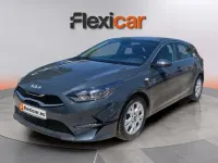 Usado Kia Ceed 136 CV (100 kW) 2023 Azul Utilitario
