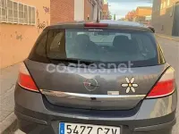 Usado Opel Astra Elegance 105 CV (77 kW) 2004 Gris / plata Berlina