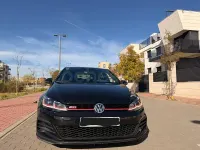 Usado VW Golf VII GTI 245 CV (180 kW) 2019 Negro Berlina