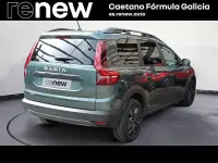 Usado Dacia Jogger Expression 140 CV (102 kW) 2025 Verde Monovolumen