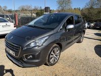 Usado Peugeot 3008 Allure 120 CV (88 kW) 2016 Beige SUV