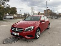 Usado Mercedes A180 Style 109 CV (80 kW) 2015 Rojo Berlina