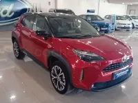 Usado Toyota Yaris Cross Plus 116 CV (85 kW) 2022 Granate SUV
