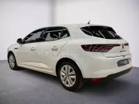 Usado Renault Mégane II Equilibre 116 CV (85 kW) 2023 Blanco Berlina
