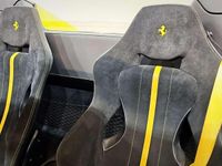 Usado Ferrari F8 721 CV (530 kW) 2020 Amarillo Descapotable