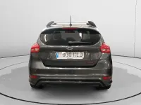 Usado Ford Focus ST-Line 126 CV (92 kW) 2018 Gris Utilitario