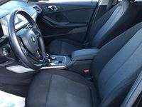 Usado BMW 118 Comfort Edition 150 CV (110 kW) 2024 Negro Utilitario