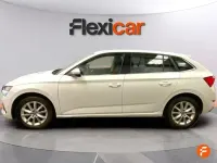 Usado Skoda Scala Style 115 CV (84 kW) 2020 Blanco Utilitario