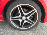 Usado Mercedes A180 AMG line 109 CV (80 kW) 2014 Rojo Utilitario