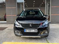 Usado Peugeot 2008 Allure 100 CV (73 kW) 2019 Negro SUV