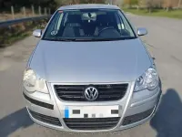Usado VW Polo Advance 80 CV (58 kW) 2005 Gris Utilitario