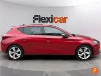 Usado Seat Leon FR 150 CV (110 kW) 2022 Rojo Familiar