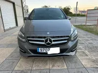 Usado Mercedes B180 109 CV (80 kW) 2015 Gris / plata Utilitario